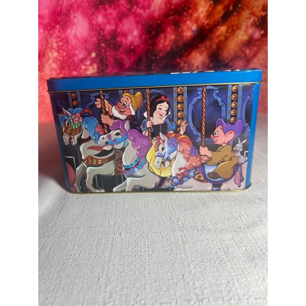Vintage Disney World Taffy Tin Hudson-Scott Mickey Snow White Goofy Carlisle UK
